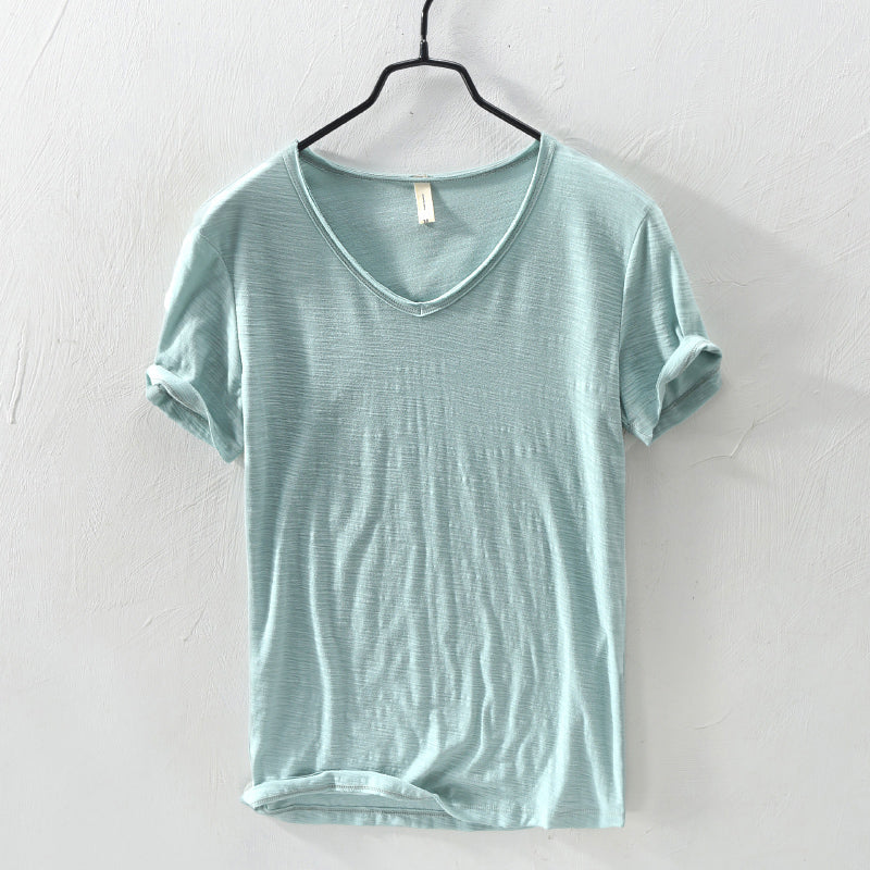 Men's V-neck T-shirt made of slub cotton | Relaxed fit cotton shirt | Breathable short-sleeve shirt for everyday wear