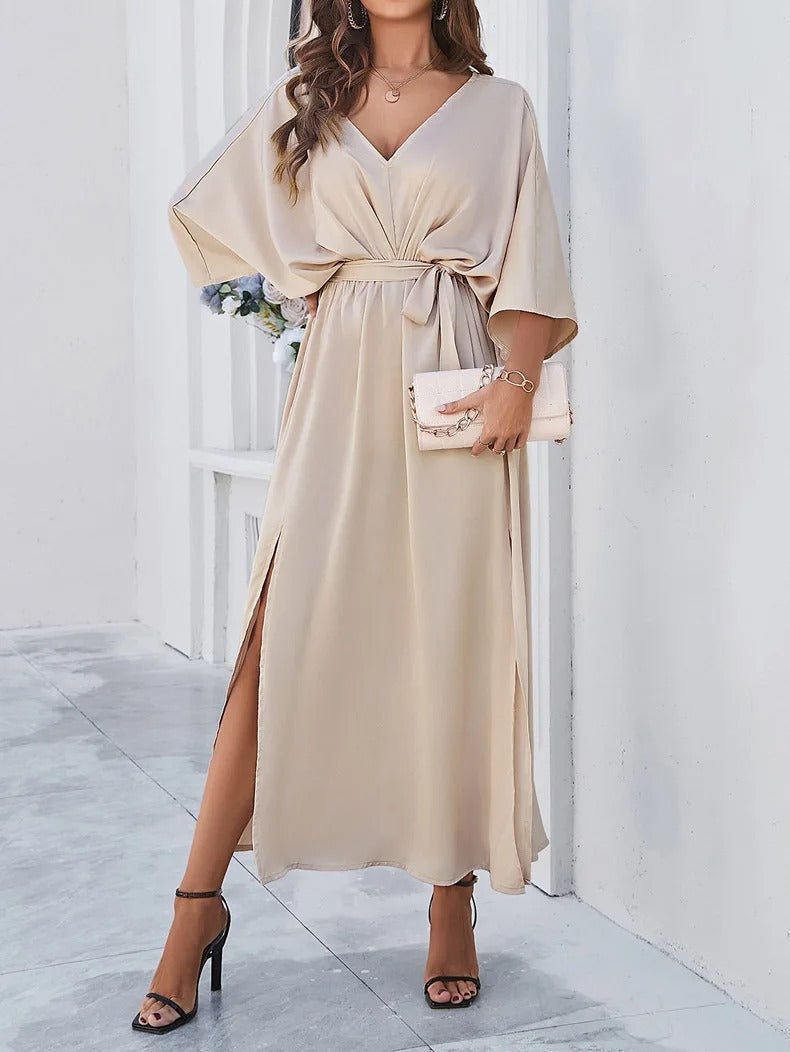 Damen Maxikleid für den Sommer mit V-Ausschnitt und Schlitz | Luftiges langes Kleid mit Bindegürtel und lockerer Passform