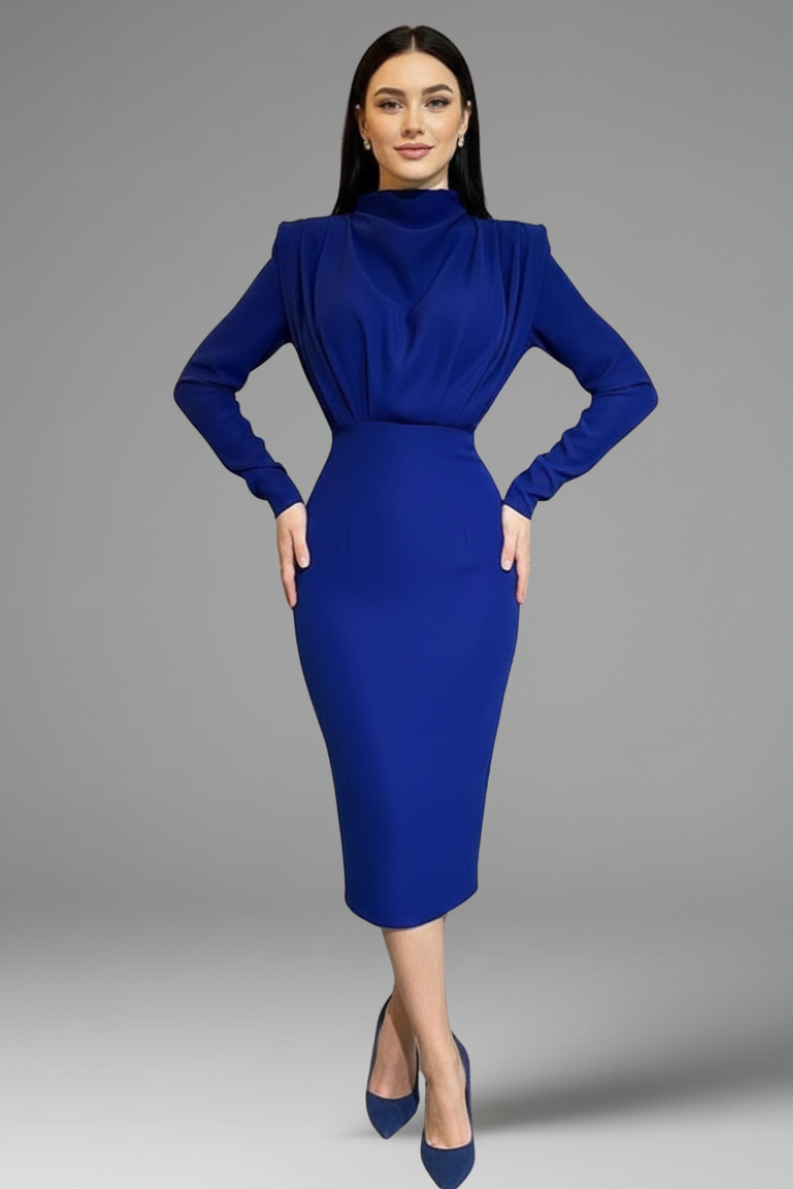 Damenkleid mit hohem Ausschnitt und langen Ärmeln