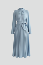 Damen-Plisseekleid mit langen Ärmeln und Taillenband
