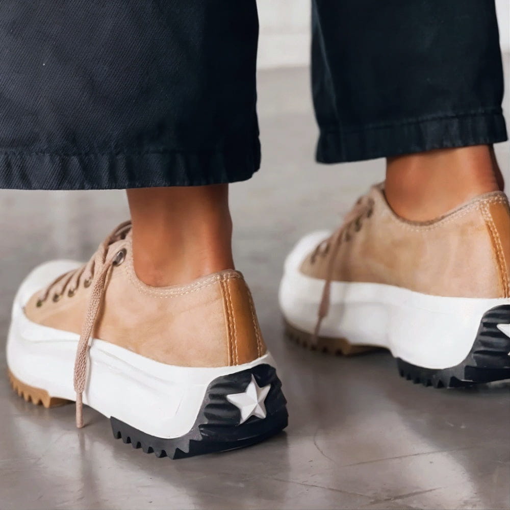 Orthopädische Low-Cut Sneaker mit Schnürung