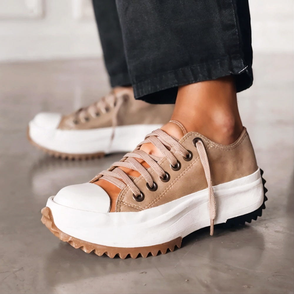 Orthopädische Low-Cut Sneaker mit Schnürung