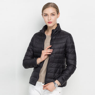 Leichte Damen Steppjacke für den Frühling | Wasserabweisende Übergangsjacke mit Stehkragen und Daunenfüllung | Winddichte