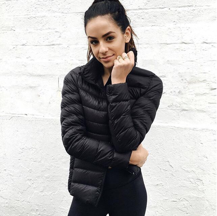 Leichte Damen Steppjacke für den Frühling | Wasserabweisende Übergangsjacke mit Stehkragen und Daunenfüllung | Winddichte