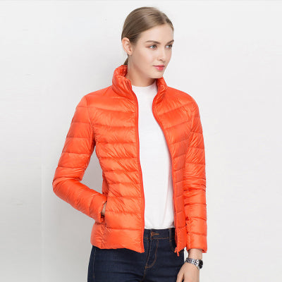 Leichte Damen Steppjacke für den Frühling | Wasserabweisende Übergangsjacke mit Stehkragen und Daunenfüllung | Winddichte