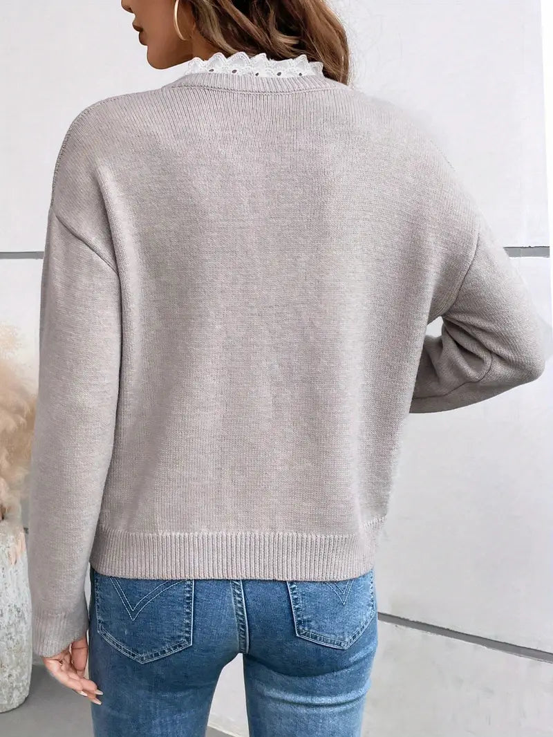 Eleganter Damenpullover mit Spitzenkragen – Schicker V-Ausschnitt