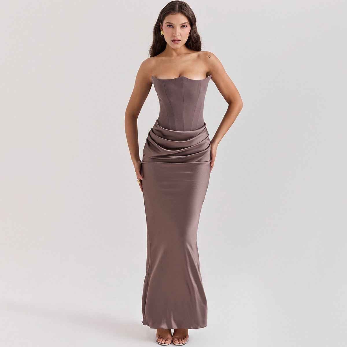 Elegant corset maxi dress for women with a figure-hugging cut