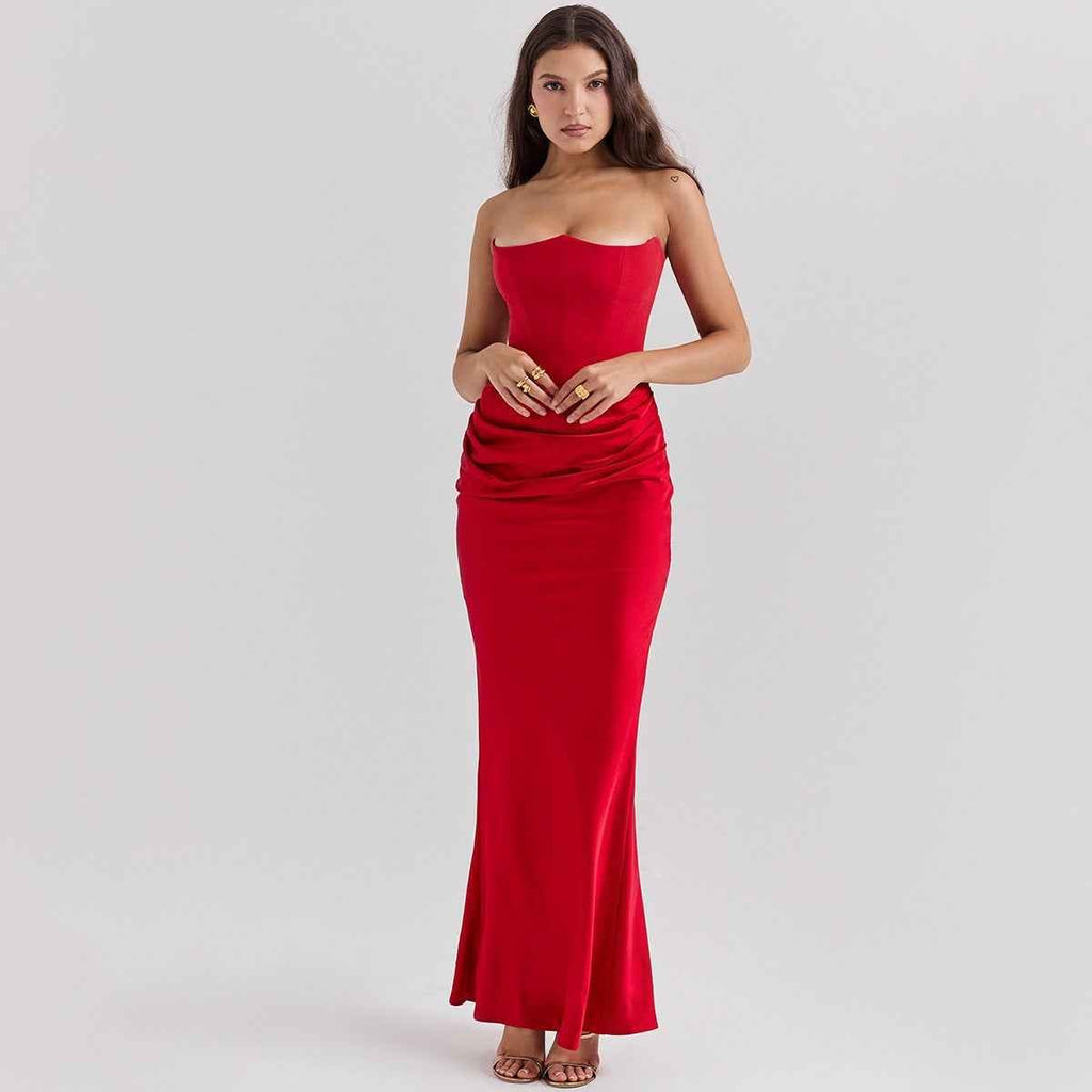Elegant corset maxi dress for women with a figure-hugging cut