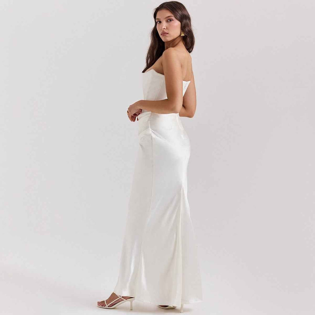 Elegant corset maxi dress for women with a figure-hugging cut