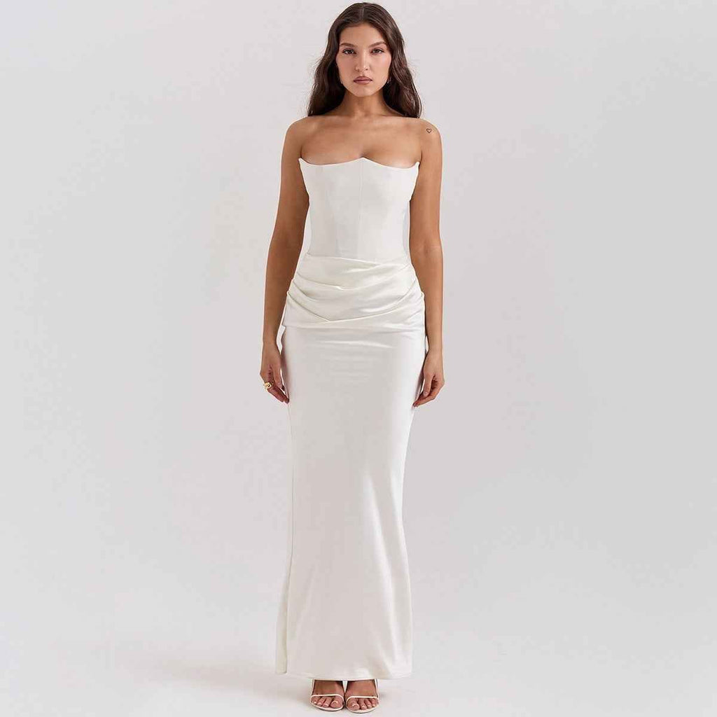 Elegant corset maxi dress for women with a figure-hugging cut