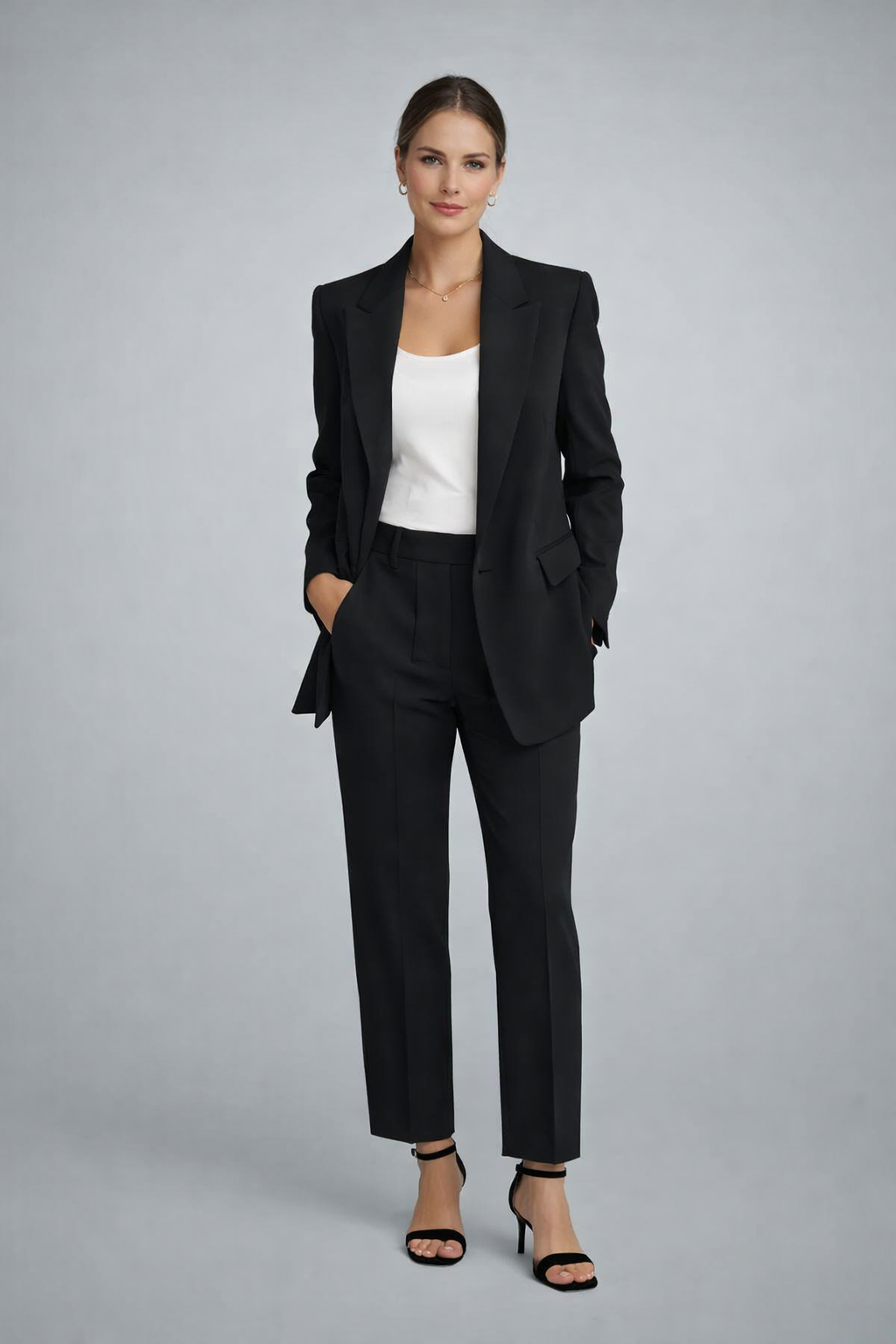 Women's Blazer Set with Pants | Elegant Pantsuit for Office and Leisure | Two-Piece with Slim Lapel and Button Details