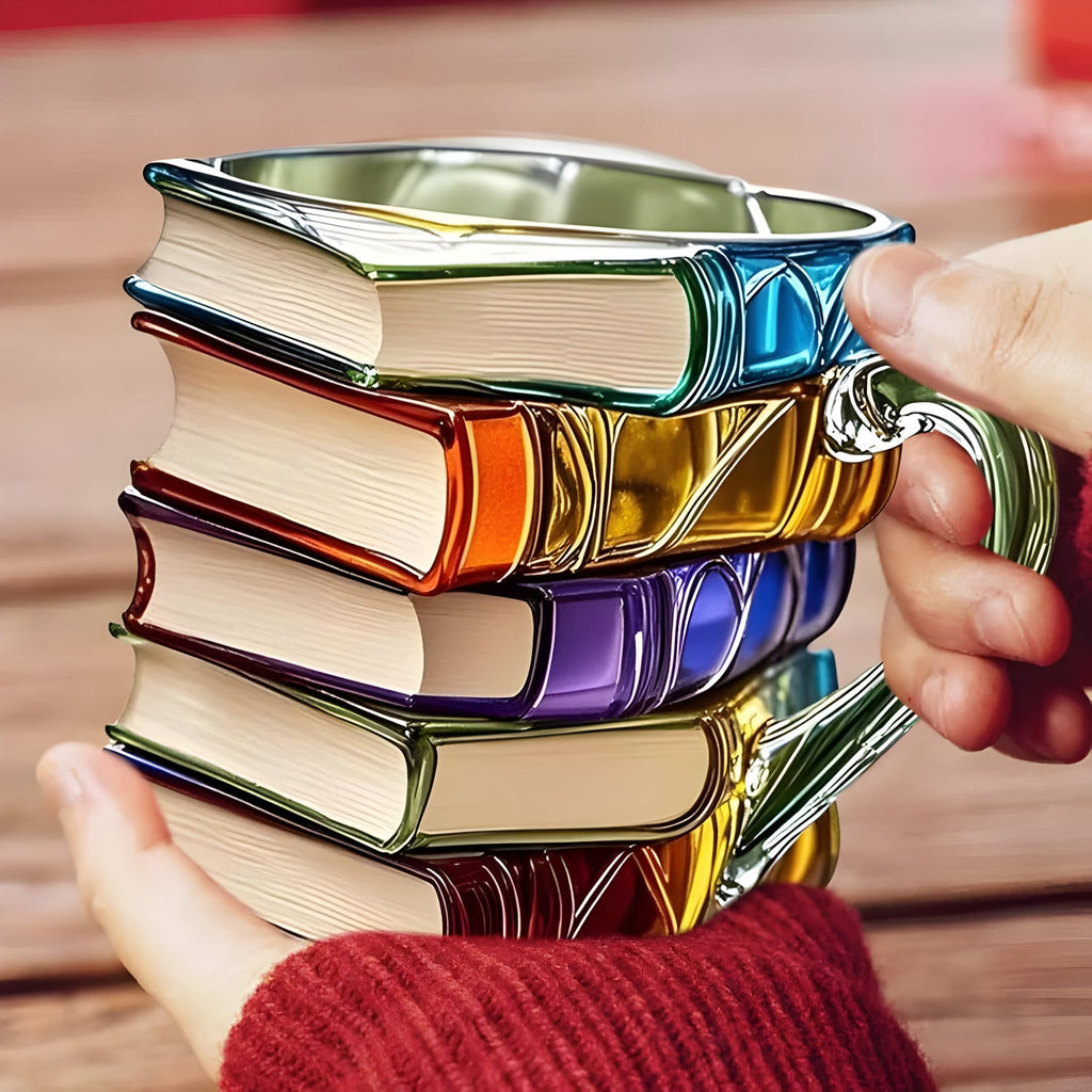 Bunter 3D-Bücher-Becher aus Kunstharz