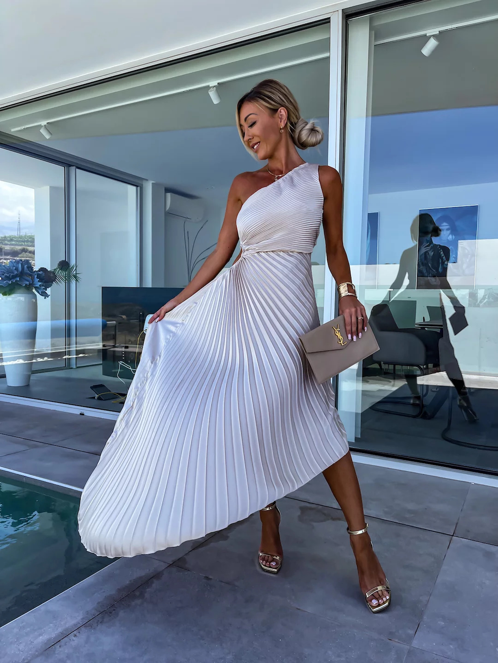 Elegantes Midi-Kleid Audrine – Modern & Raffiniert