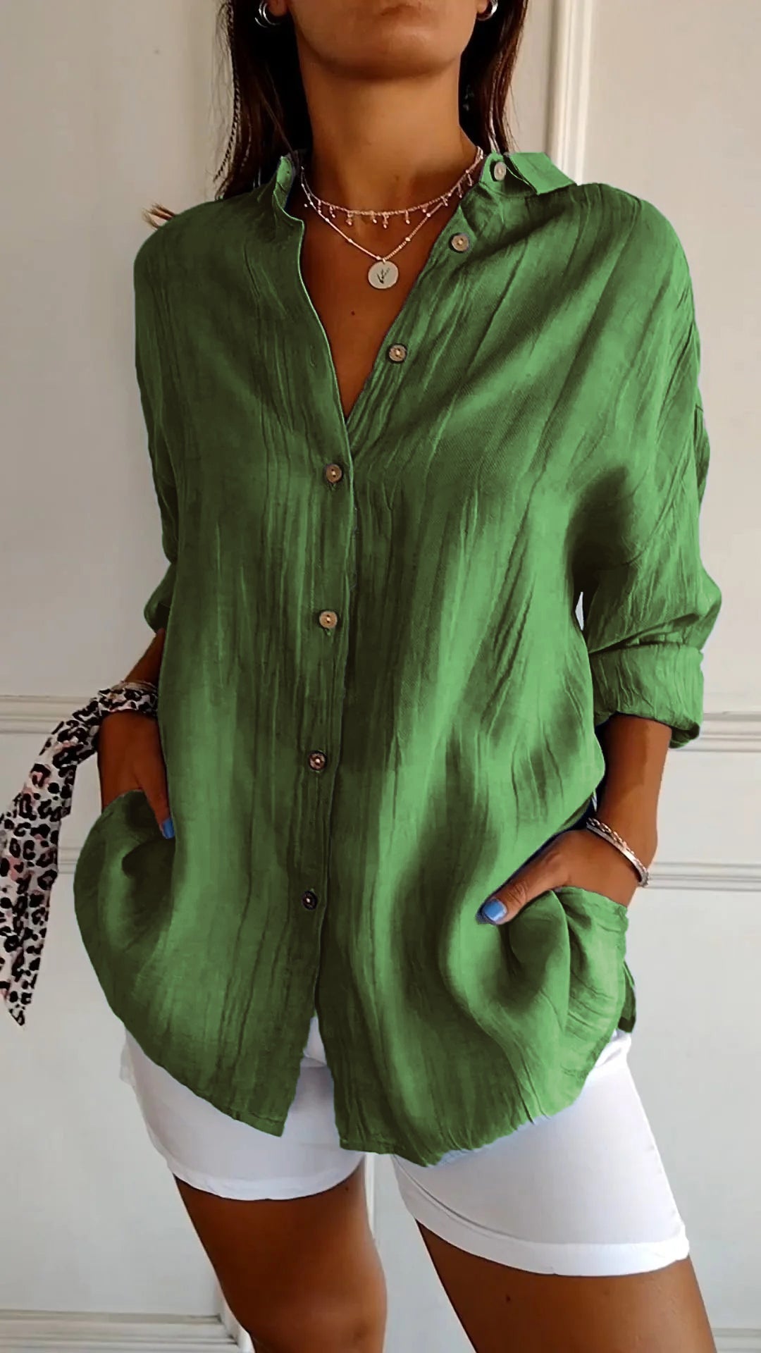 Elegant women's blouse for office and leisure | Classic business blouse with comfortable fit | High-quality women's tops