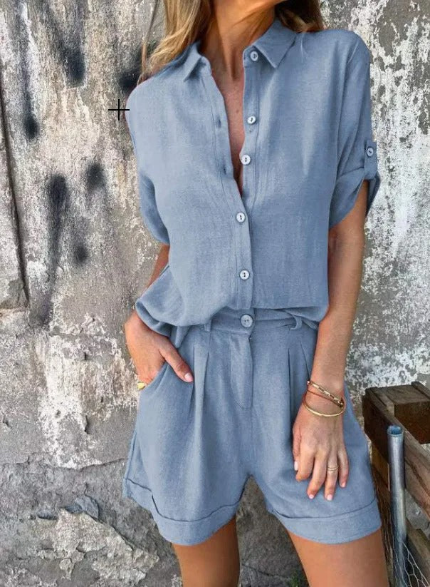 Damen Sommer-Set Zweiteiler | Luftige Bluse mit Knopfleiste und passende Shorts | Bequemes Freizeit-Outfit für warme Tage