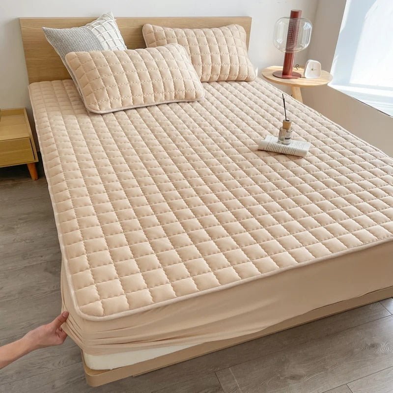 Waterproof Luxury Mattress Protector with Breathable Comfort and Reliable Protection