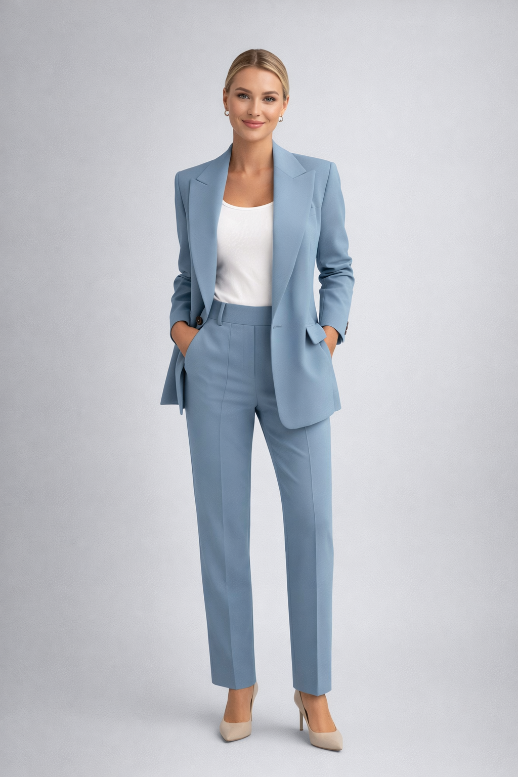 Women's Blazer Set with Pants | Elegant Pantsuit for Office and Leisure | Two-Piece with Slim Lapel and Button Details