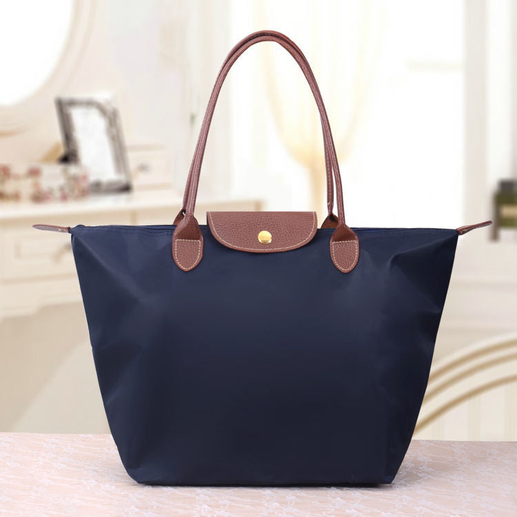 NOUVEAU RICHE Damen Luxe Oxford Schultertasche Oxnard Elegante Begleiter Marineblau