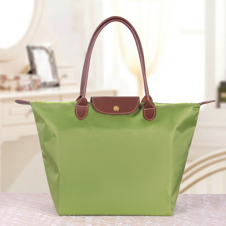 NOUVEAU RICHE Damen Luxe Oxford Schultertasche Oxnard Elegante Begleiter Hellgrün